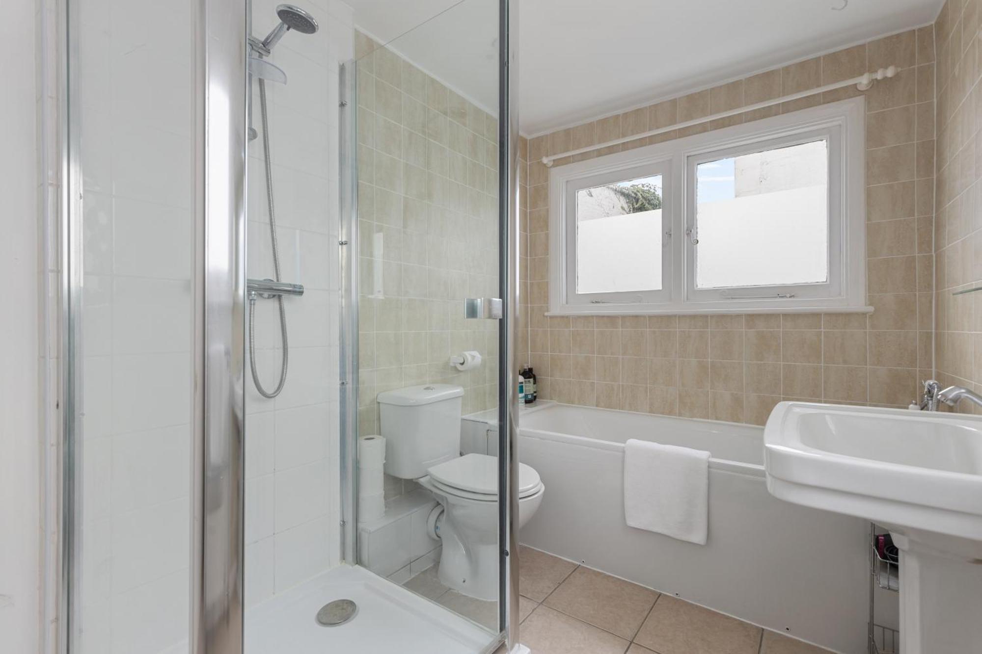 Appartamento Kensington Two Bedroom House Londra